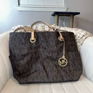 Michael Kors purse